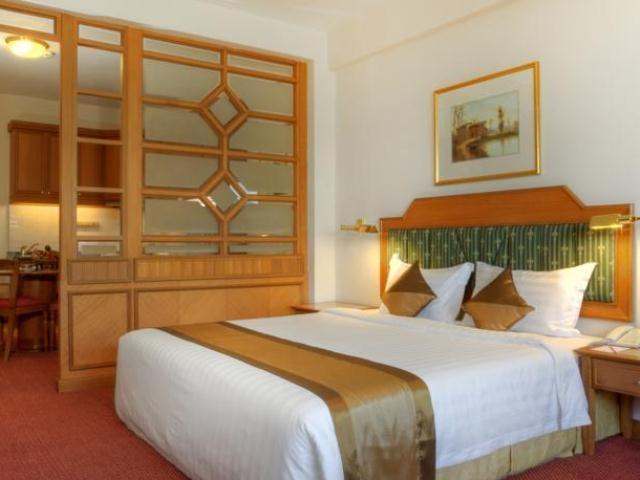 Sunway Hotel Phnom Penh Exteriör bild