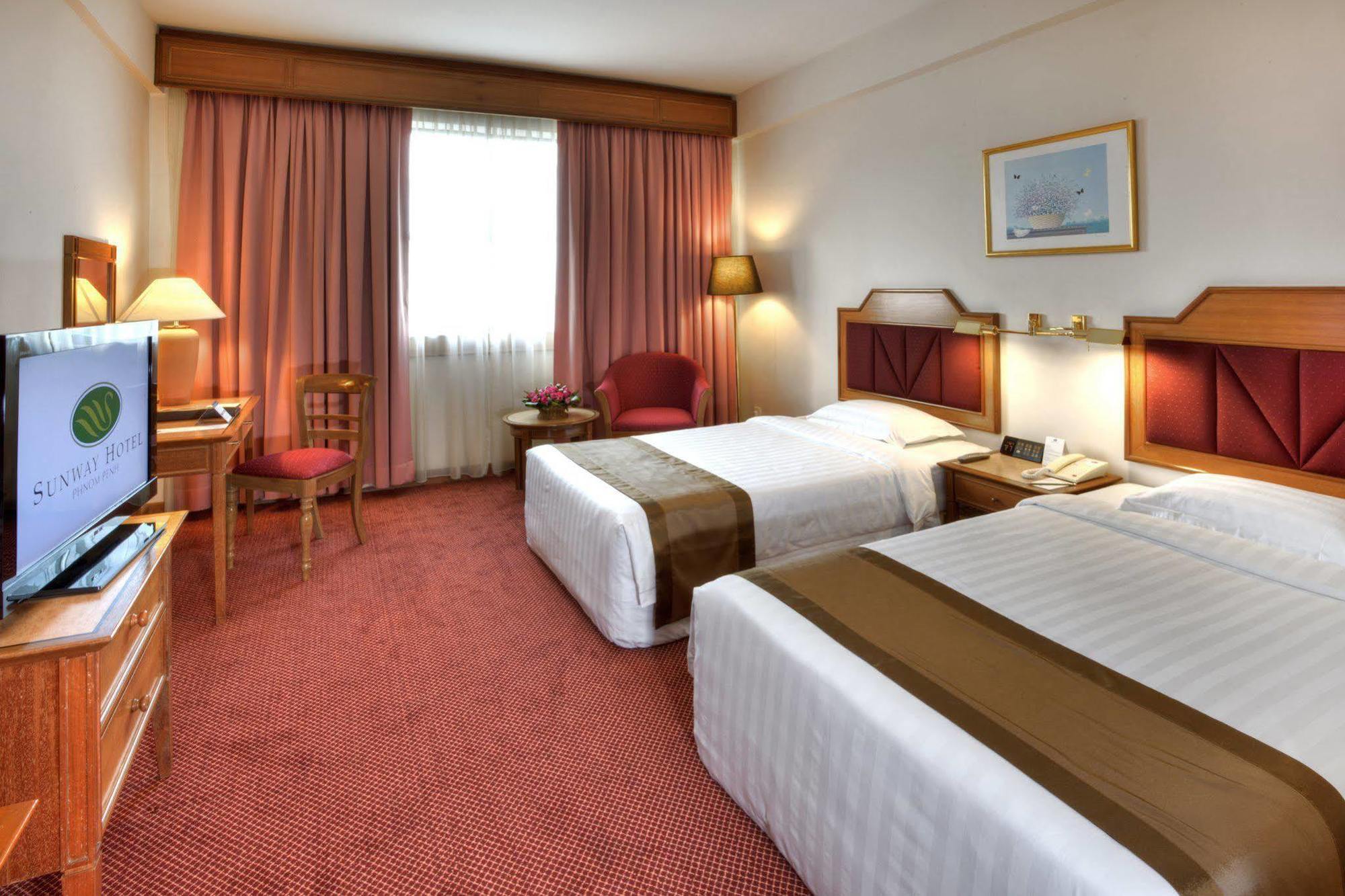 Sunway Hotel Phnom Penh Exteriör bild